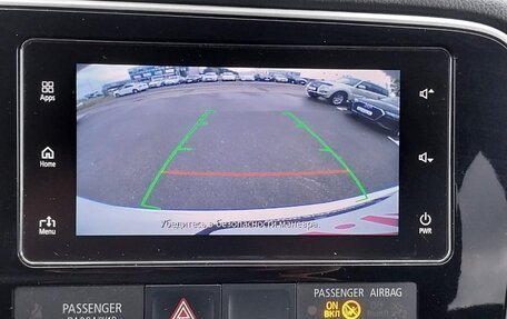 Mitsubishi Outlander III рестайлинг 3, 2018 год, 1 750 000 рублей, 12 фотография