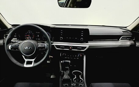 KIA K5, 2021 год, 1 740 000 рублей, 11 фотография