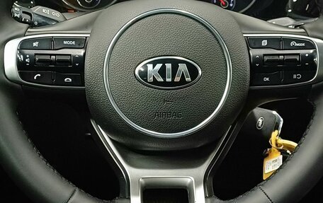 KIA K5, 2021 год, 1 740 000 рублей, 13 фотография