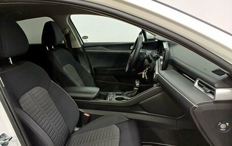 KIA K5, 2021 год, 1 740 000 рублей, 24 фотография