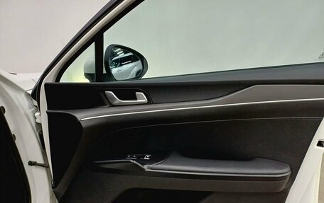 KIA K5, 2021 год, 1 740 000 рублей, 22 фотография