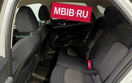 KIA K5, 2021 год, 1 740 000 рублей, 21 фотография