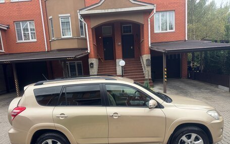 Toyota RAV4, 2010 год, 1 950 000 рублей, 1 фотография