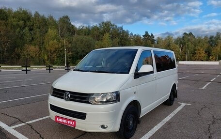 Volkswagen Caravelle T5, 2014 год, 1 590 000 рублей, 1 фотография