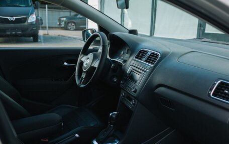 Volkswagen Polo VI (EU Market), 2013 год, 819 000 рублей, 11 фотография