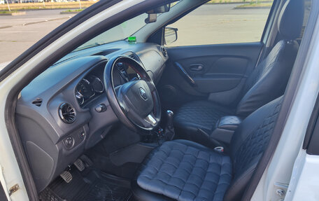 Renault Logan II, 2016 год, 520 000 рублей, 5 фотография