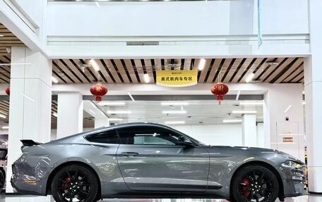 Ford Mustang VI рестайлинг, 2022 год, 3 659 334 рублей, 6 фотография