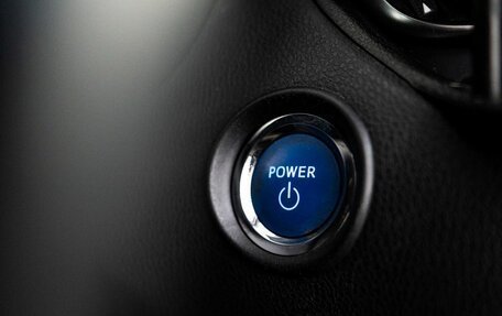 Toyota C-HR I рестайлинг, 2020 год, 2 050 000 рублей, 14 фотография