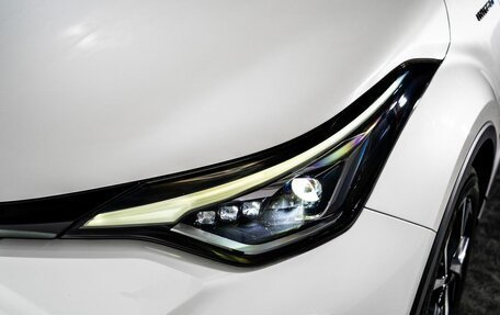 Toyota C-HR I рестайлинг, 2020 год, 2 050 000 рублей, 19 фотография