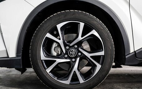 Toyota C-HR I рестайлинг, 2020 год, 2 050 000 рублей, 18 фотография