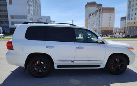 Toyota Land Cruiser 200, 2014 год, 3 700 000 рублей, 2 фотография