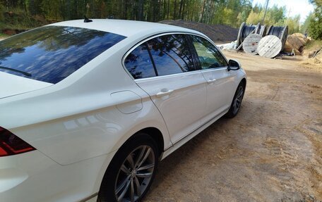 Volkswagen Passat B8 рестайлинг, 2016 год, 1 650 000 рублей, 15 фотография