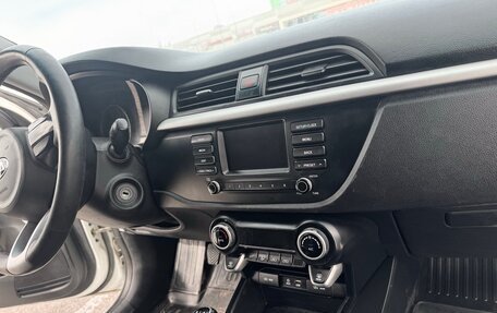 KIA Rio IV, 2018 год, 1 175 000 рублей, 13 фотография