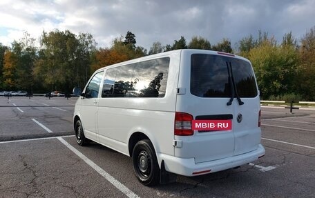 Volkswagen Caravelle T5, 2014 год, 1 590 000 рублей, 4 фотография