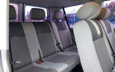 Volkswagen Caravelle T5, 2014 год, 1 590 000 рублей, 8 фотография