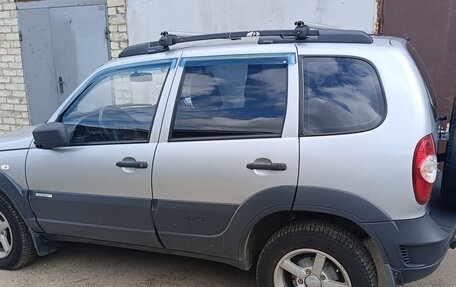 Chevrolet Niva I рестайлинг, 2014 год, 530 000 рублей, 6 фотография