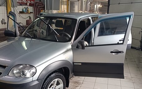Chevrolet Niva I рестайлинг, 2014 год, 530 000 рублей, 5 фотография