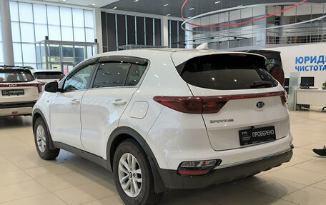 KIA Sportage IV рестайлинг, 2018 год, 1 750 000 рублей, 8 фотография