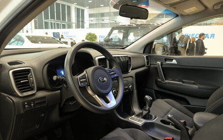 KIA Sportage IV рестайлинг, 2018 год, 1 750 000 рублей, 20 фотография