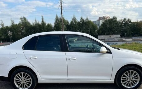 Volkswagen Jetta VI, 2010 год, 700 000 рублей, 8 фотография