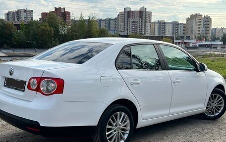 Volkswagen Jetta VI, 2010 год, 700 000 рублей, 9 фотография