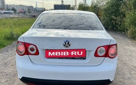 Volkswagen Jetta VI, 2010 год, 700 000 рублей, 10 фотография