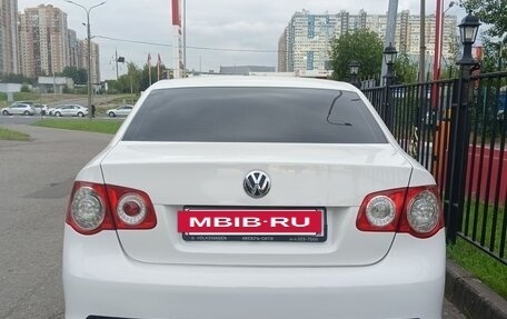 Volkswagen Jetta VI, 2010 год, 700 000 рублей, 11 фотография