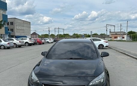 Opel Astra J, 2013 год, 950 000 рублей, 2 фотография
