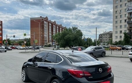 Opel Astra J, 2013 год, 950 000 рублей, 6 фотография