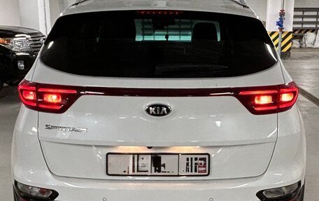 KIA Sportage IV рестайлинг, 2021 год, 2 800 000 рублей, 4 фотография