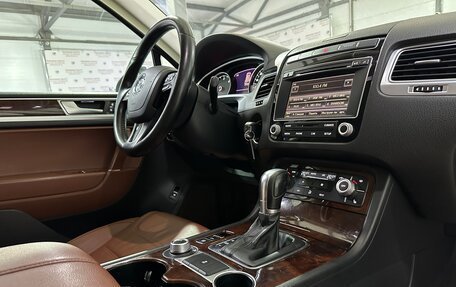 Volkswagen Touareg III, 2015 год, 3 300 000 рублей, 29 фотография