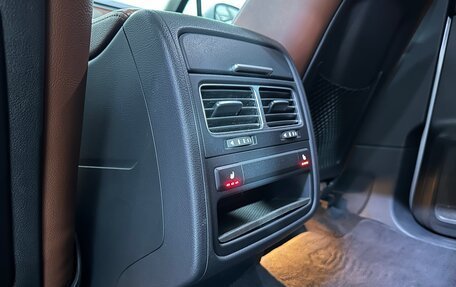 Volkswagen Touareg III, 2015 год, 3 300 000 рублей, 31 фотография