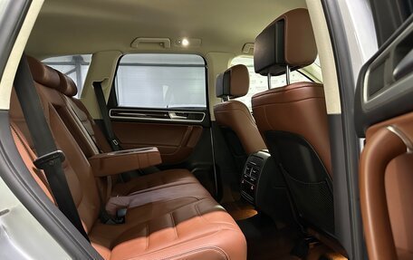 Volkswagen Touareg III, 2015 год, 3 300 000 рублей, 30 фотография