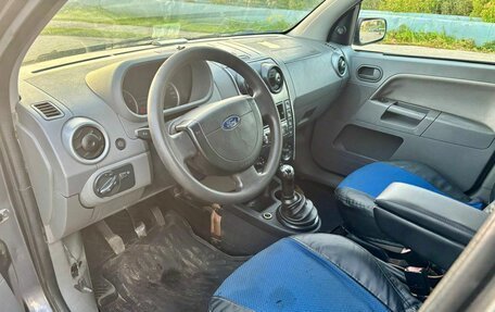 Ford Fusion I, 2004 год, 215 000 рублей, 11 фотография