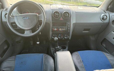 Ford Fusion I, 2004 год, 215 000 рублей, 13 фотография