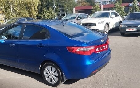 KIA Rio III рестайлинг, 2013 год, 930 000 рублей, 4 фотография