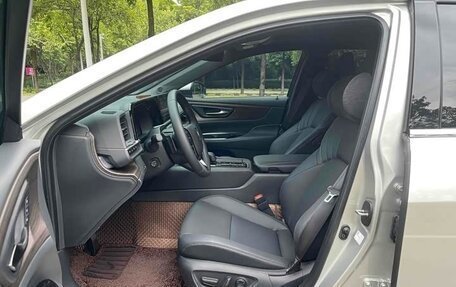 Toyota Crown, 2025 год, 6 636 000 рублей, 8 фотография
