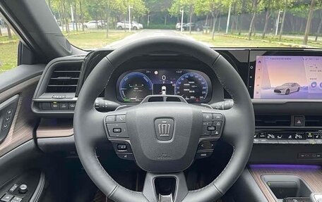 Toyota Crown, 2025 год, 6 636 000 рублей, 11 фотография