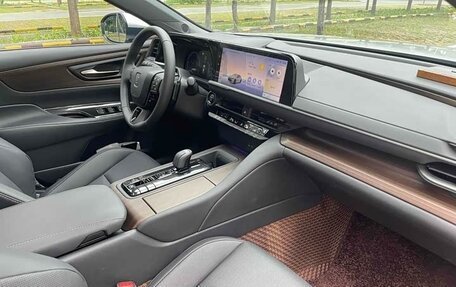 Toyota Crown, 2025 год, 6 636 000 рублей, 15 фотография