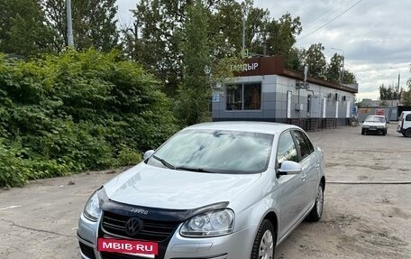 Volkswagen Jetta VI, 2008 год, 430 000 рублей, 2 фотография