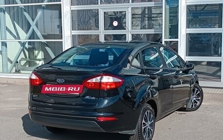 Ford Fiesta, 2015 год, 785 000 рублей, 2 фотография