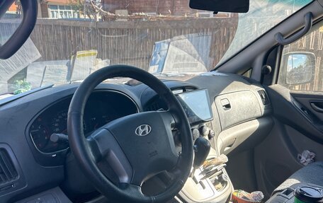 Hyundai H-1 II рестайлинг, 2008 год, 600 000 рублей, 5 фотография