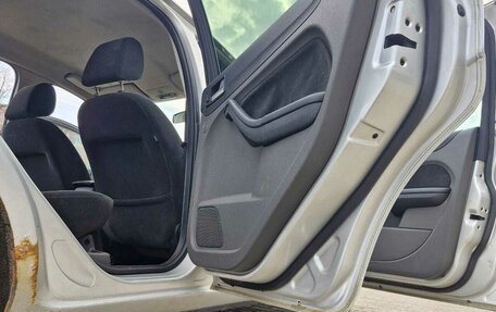 Ford Focus II рестайлинг, 2007 год, 450 000 рублей, 19 фотография