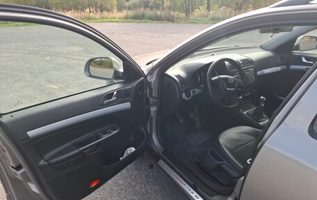 Skoda Octavia, 2010 год, 1 100 000 рублей, 12 фотография