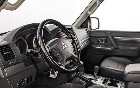 Mitsubishi Pajero IV, 2014 год, 2 780 000 рублей, 15 фотография