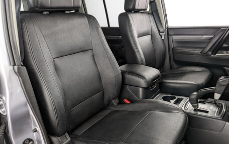 Mitsubishi Pajero IV, 2014 год, 2 780 000 рублей, 24 фотография