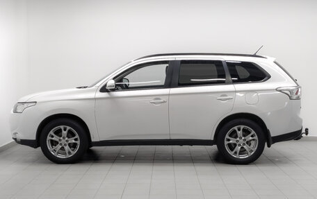 Mitsubishi Outlander III рестайлинг 3, 2013 год, 1 640 000 рублей, 8 фотография