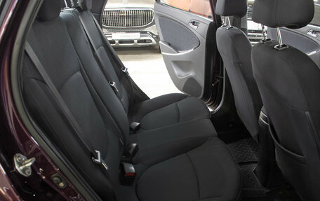 Hyundai Solaris II рестайлинг, 2011 год, 698 000 рублей, 12 фотография