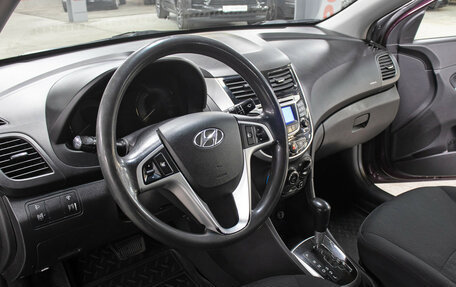 Hyundai Solaris II рестайлинг, 2011 год, 698 000 рублей, 16 фотография