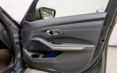 BMW 3 серия, 2020 год, 4 445 000 рублей, 23 фотография